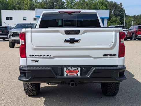 New 2026 Chevrolet Silverado 1500 ZR2 w/ LPO, Dark Essentials Package AWD/4WD image 3