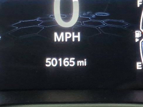 Used 2024 Jeep Compass Latitude image 17