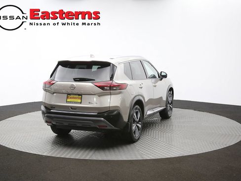 Used 2022 Nissan Rogue SL w/ SL Premium Package image 59