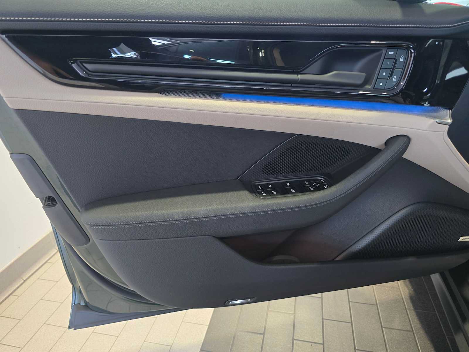 New 2026 Porsche Panamera 4 AWD/4WD image 20