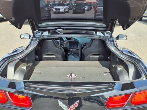 Used 2019 Chevrolet Corvette Stingray Coupe w/ 1LT RWD image 28