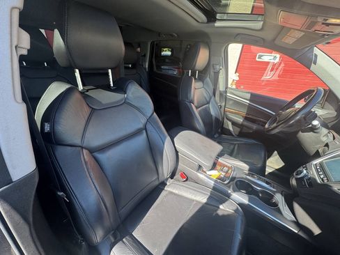 Used 2020 Acura MDX SH-AWD image 25