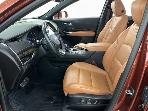 Certified 2019 Cadillac XT4 Premium Luxury AWD/4WD image 9