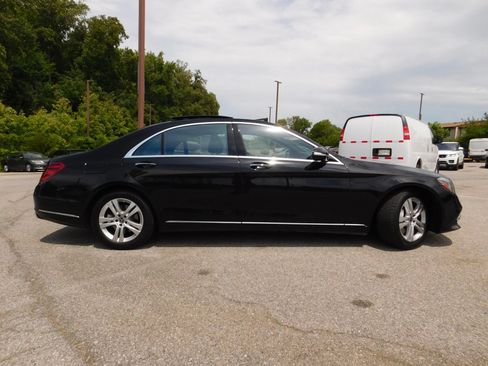 Used 2020 Mercedes-Benz S 560 4MATIC Sedan image 4