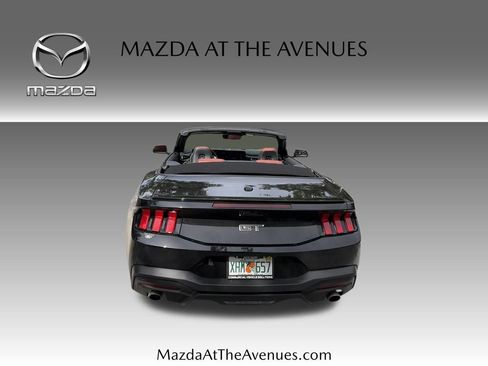 Used 2025 Ford Mustang GT Premium RWD image 4