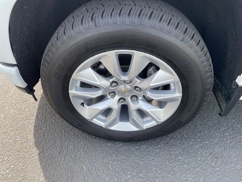 Used 2022 Chevrolet Silverado 1500 Custom w/ LPO, Dark Essentials Package image 32