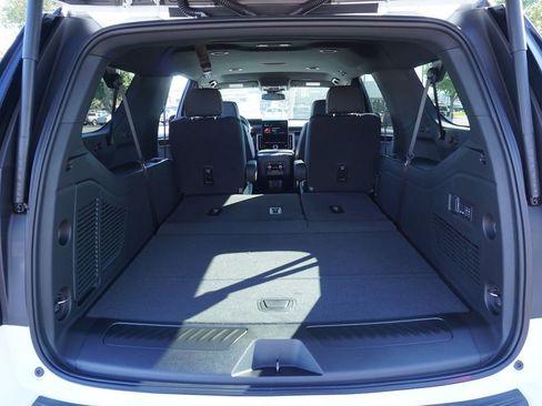 New 2026 GMC Yukon XL Elevation image 8