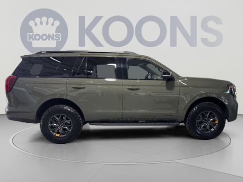Used 2025 Ford Expedition Tremor AWD/4WD image 12