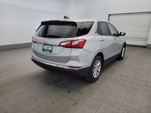Used 2020 Chevrolet Equinox LT w/ Driver Convenience Package image 9