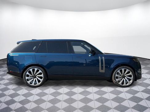 New 2026 Land Rover Range Rover Long Wheelbase SE AWD/4WD image 6