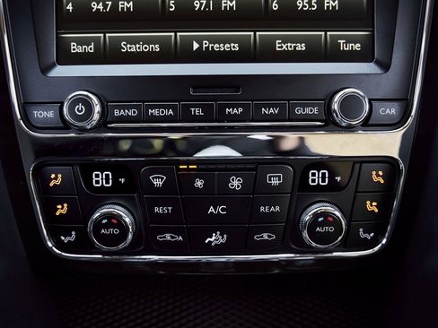 Used 2016 Bentley Continental GT image 64