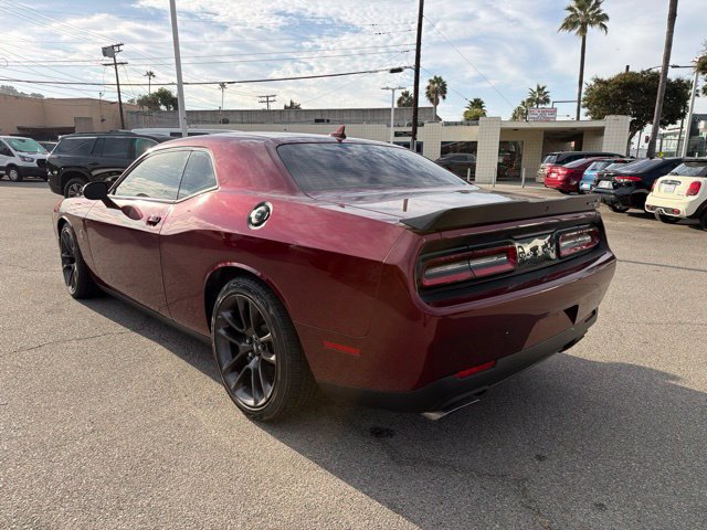 Used 2022 Dodge Challenger R/T Scat Pack w/ Driver Convenience Group RWD image 5