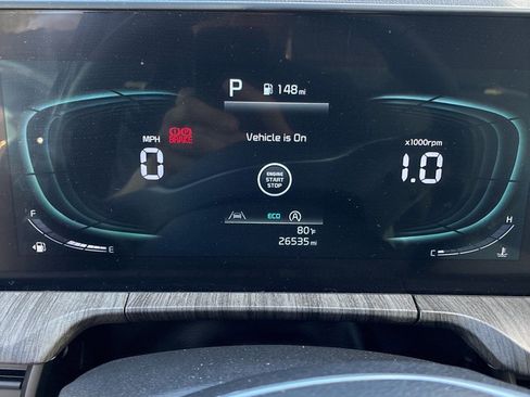 Used 2025 Kia Telluride EX w/ EX Captain's Chair Package AWD/4WD image 18