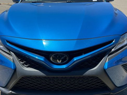 Used 2019 Toyota Camry SE w/ Convenience Package FWD image 12