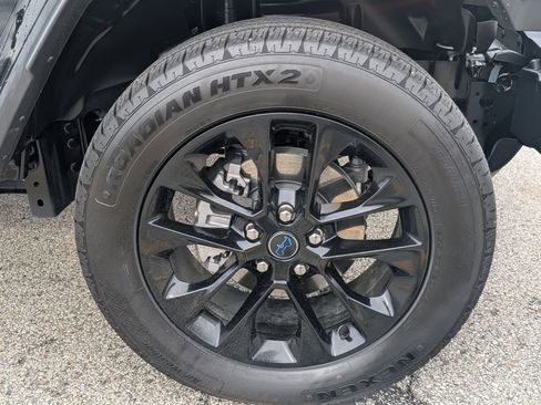 Used 2025 Jeep Wrangler Unlimited Sahara w/ Safety Group image 10