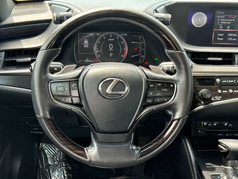Used 2020 Lexus ES 350 w/ Premium Package FWD image 13