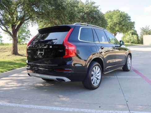 Used 2016 Volvo XC90 T6 Momentum w/ Momentum Plus Package AWD/4WD image 7