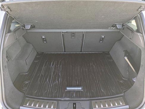 Used 2025 Land Rover Range Rover Evoque Dynamic SE image 6