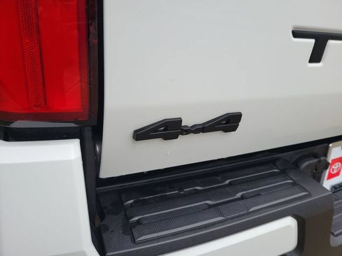 Certified 2026 Toyota Tacoma SR5 AWD/4WD image 5