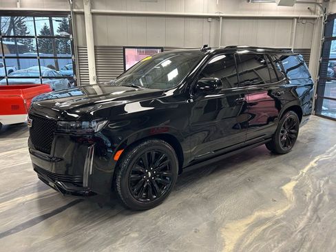 Used 2021 Cadillac Escalade Sport w/ Driver Assist Tech Package image 38