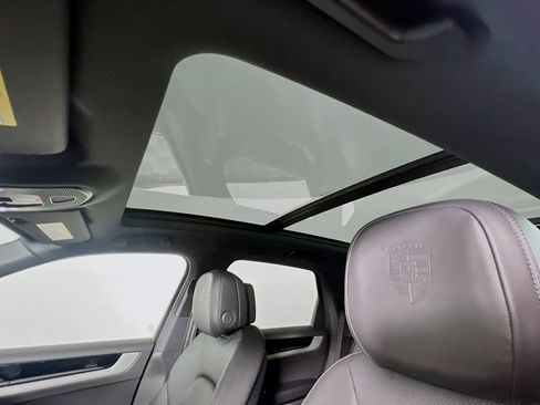 New 2026 Porsche Cayenne AWD/4WD image 14