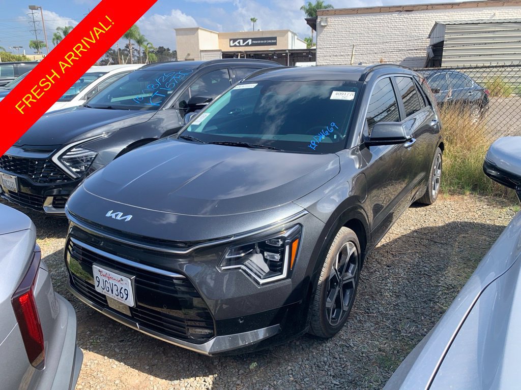 Used 2024 Kia Niro SX Touring FWD image 1