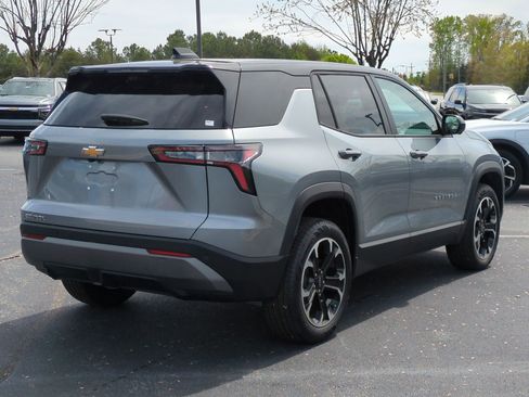 New 2026 Chevrolet Equinox LT FWD image 9