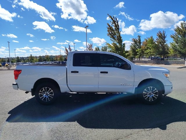 Used 2024 Nissan Titan SV w/ SV Convenience Package AWD/4WD image 2