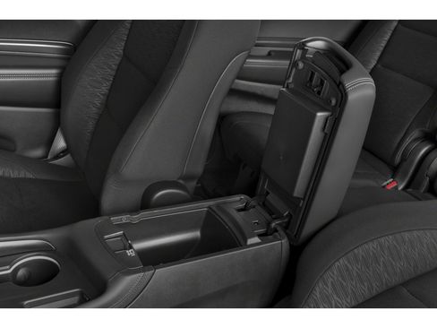 Used 2025 Dodge Durango GT AWD/4WD image 14