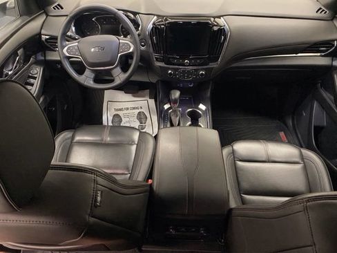 Used 2023 Chevrolet Traverse RS FWD image 34