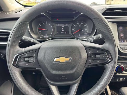 Used 2023 Chevrolet TrailBlazer LT FWD image 23