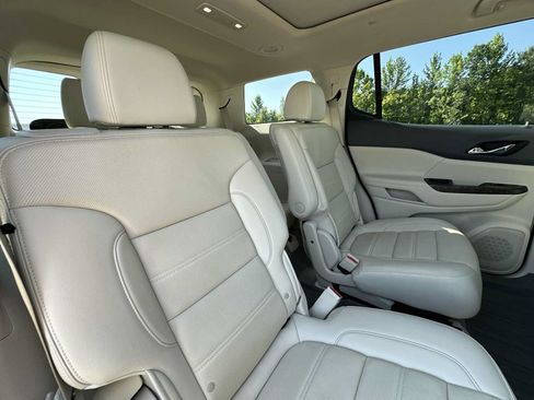 Certified 2021 GMC Acadia Denali w/ Denali Technology Package FWD image 22
