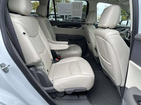 Certified 2024 Cadillac XT6 Premium Luxury w/ Technology Package AWD/4WD image 24