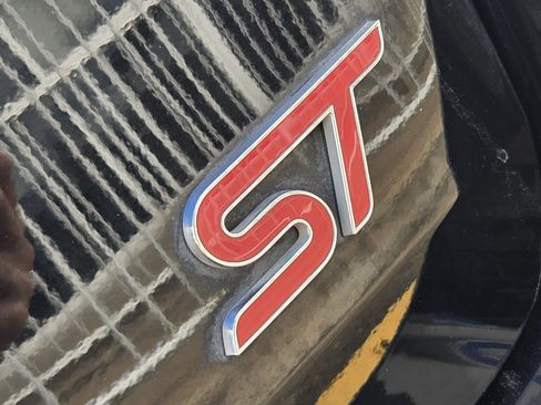 Used 2021 Ford Explorer ST w/ Equipment Group 401A image 8