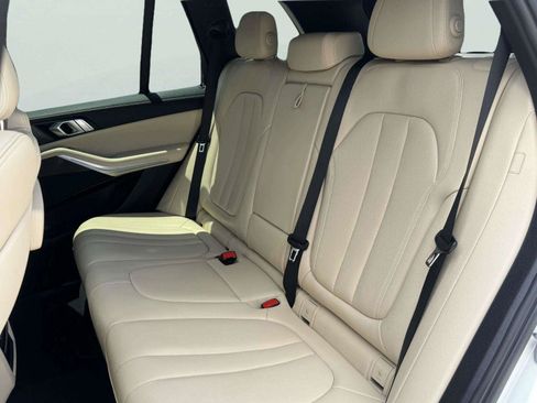 Used 2022 BMW X5 xDrive40i w/ Premium Package AWD/4WD image 46