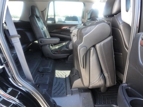 Used 2015 Cadillac Escalade Premium RWD image 8
