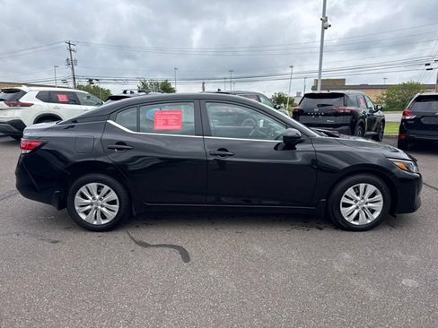 Certified 2025 Nissan Sentra S FWD image 4