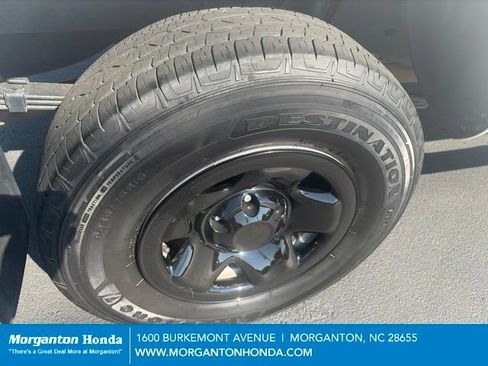 Used 2020 Toyota Tacoma SR w/ SR Convenience Package RWD image 8