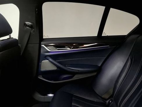 Used 2018 BMW 530e w/ M Sport Package 2 RWD image 43