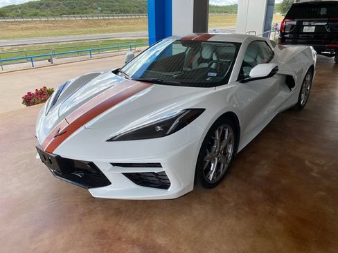 Used 2022 Chevrolet Corvette Stingray Premium Conv w/ Z51 Performance Package RWD image 2