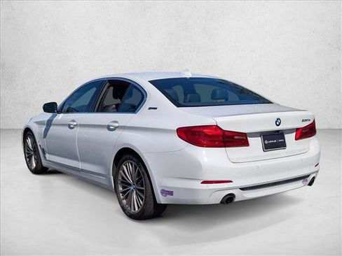 Used 2019 BMW 530e w/ Convenience Package image 8