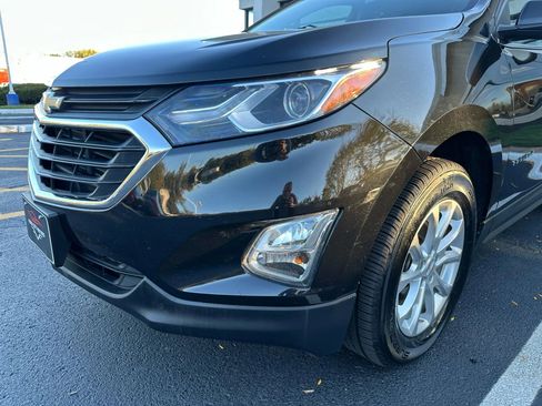 Used 2021 Chevrolet Equinox LT w/ Driver Convenience Package image 32