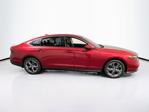 Used 2023 Honda Accord EX image 4