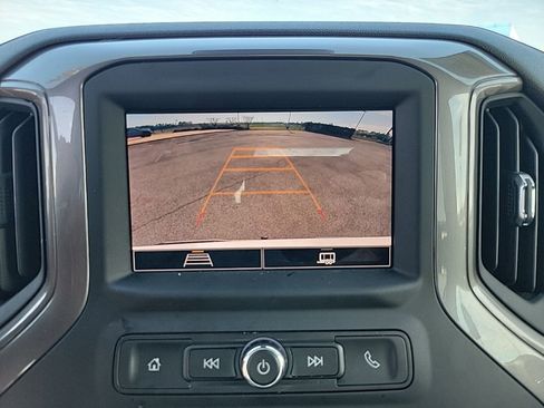 Used 2024 Chevrolet Silverado 1500 Custom image 19