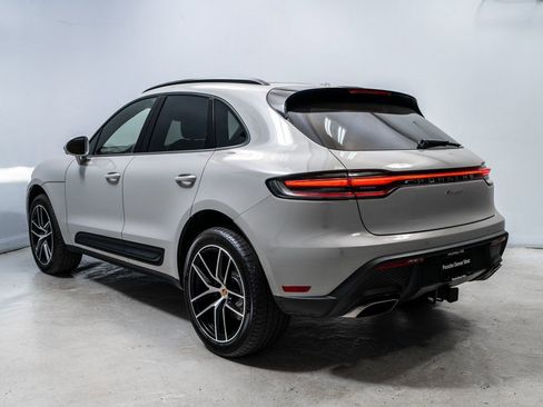 New 2026 Porsche Macan image 3