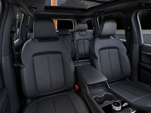 New 2026 Jeep Grand Cherokee Limited AWD/4WD image 16