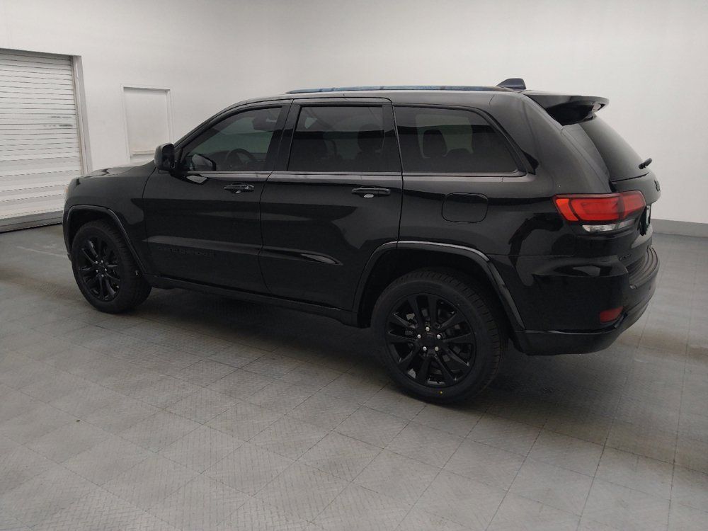 Used 2020 Jeep Grand Cherokee Altitude AWD/4WD image 3