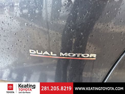 Used 2024 Tesla Model Y Performance image 9