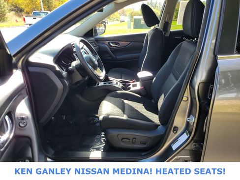 Used 2019 Nissan Rogue SV image 37