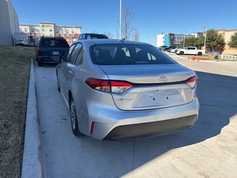 Used 2024 Toyota Corolla LE image 4